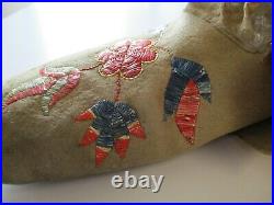 Antique Native American Indian Moccasins Plain Indian Sioux Rare Masterful Art