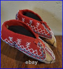 Antique OLD Native American Indian beaded rare SENECA eastern moccasins on buf