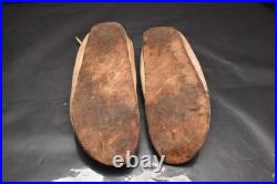Antique RARE PAIR OF BEADED Native American SIOUX Plains Indian MOCCASINS VTG