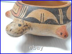 Antique / Vintage Signed Hopi Pottery Figural Pot Rare Piece Nice Size