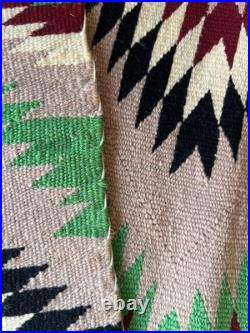 FABULOUS VINTAGE 1940s NAVAJO RARE AND FINE COLORFUL HANDMADE RUG 33 X 54