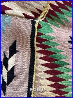 FABULOUS VINTAGE 1940s NAVAJO RARE AND FINE COLORFUL HANDMADE RUG 33 X 54