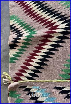 FABULOUS VINTAGE 1940s NAVAJO RARE AND FINE COLORFUL HANDMADE RUG 33 X 54