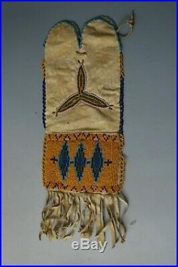 Fine rare old native American beaded pipe or tobacco bag