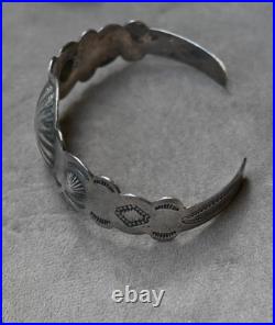 OLD Indian Handcrafts shop Cuff 17.7 grams 6.75 fit with gap RARE bracelet