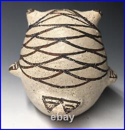 RARE Acoma Maria Z. Chino Native American Pottery Owl Figurine