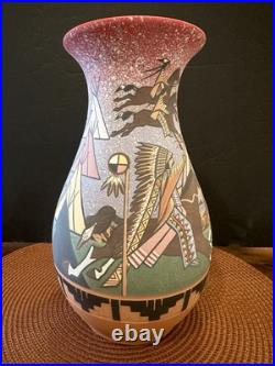 RARE Native American Lakota Sioux Pottery of Custer's Last Stand Battle Signed
