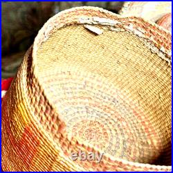 RARE TLINGIT KNOB TOP-RATTLE BASKET, Spruce Root, MaidenHair Fern, Dyed BearGrass