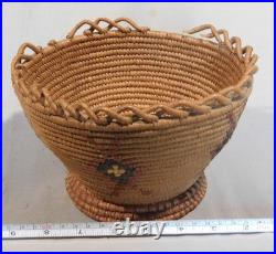 Rare Antique Native American Nisqually basket ca 1900 open undulating rim Salish