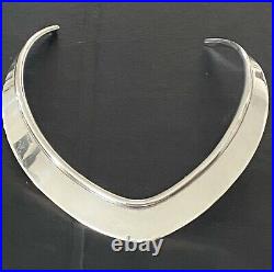 Rare Artist Signed White Hogan Sterling Silver Necklace