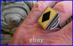 Rare Old Navajo Ring with Bone and Jet Diamond Design