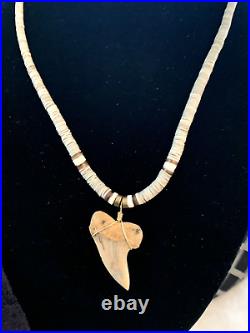 Rare Vintage American Indian Navajo Heishi Shark Tooth Pendant Necklace 1960's