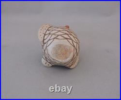 Rare Vintage Zuni Owl Pot 3 3/4 Tall x 3 1/2 Across