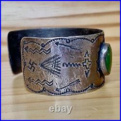 Rare early Navajo CERRILLOS TURQUOISE coin silver whirling logs cuff bracelet