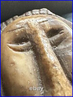 Tomachee Artifacts? ESKIMO INUITS RARE HUMANOID HEAD/FACE EFFIGY BERING