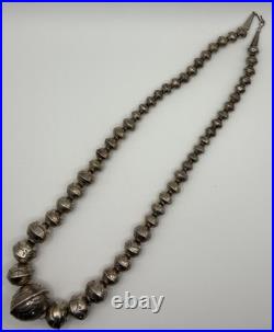VINTAGE OLD PAWN NATIVE AMERICAN STERLING SILVER Navajo Pearls Necklace, RARE