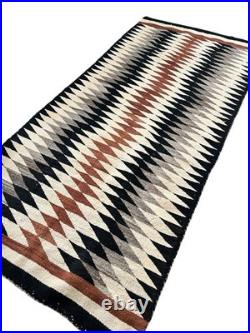VTG ANTIQUE RARE 40'S NAVAJO EYE DAZZLER RUG DIAMOND GEOMETRIC PATTERN 65x33