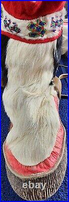 Vintage Alaskan Eskimo Native American Fur Moccasins. Handmade & Beaded Rare
