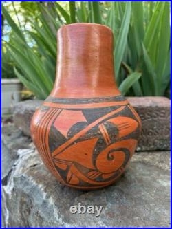 Vintage Hopi Native American Pottery Vase Signed Garnet Pavatea Rare
