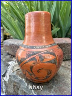 Vintage Hopi Native American Pottery Vase Signed Garnet Pavatea Rare
