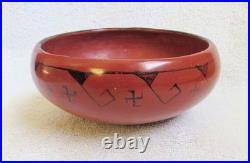 Vintage Maricopa Indian Pottery Rare Decorated Whirling Logs Design Bowl Vase