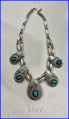 Vintage Native American Navajo Turquoise Sterling Silver Necklace signed EUC