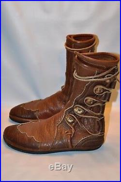 Vintage Rare Richard Heinel Leather Moccasin Boots Bone buttons Size 9